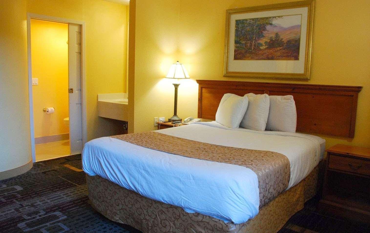 Americas Best Value Inn Addison Bagian luar foto