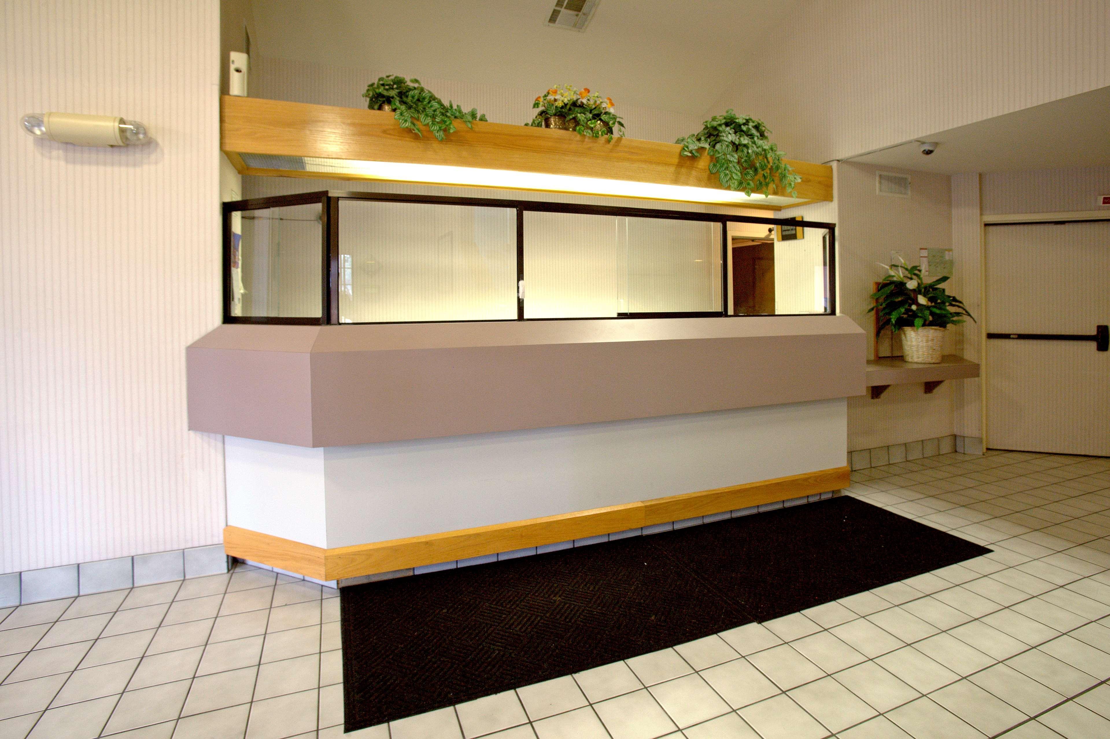 Americas Best Value Inn Addison Interior foto
