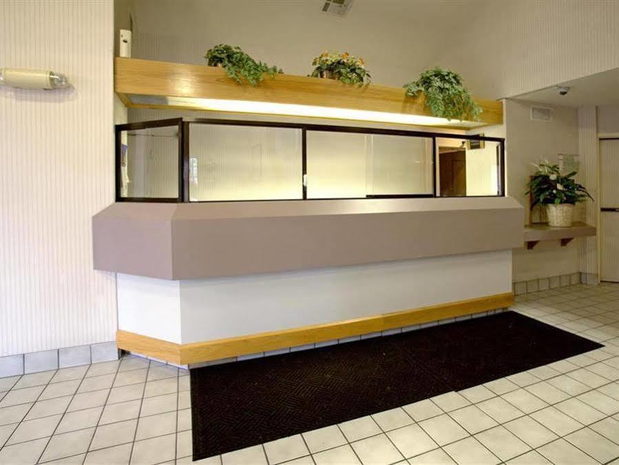 Americas Best Value Inn Addison Bagian luar foto