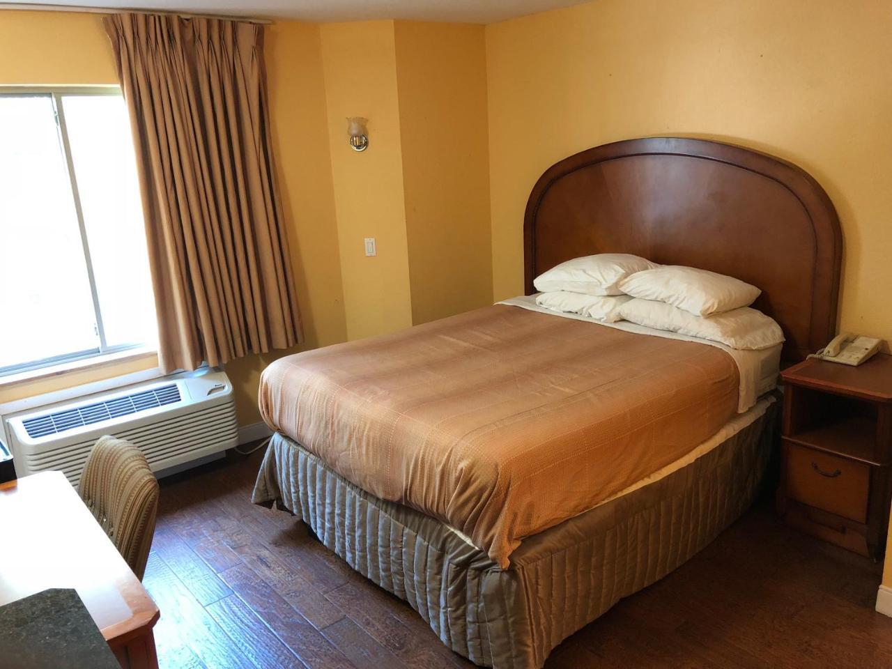 Americas Best Value Inn Addison Bagian luar foto